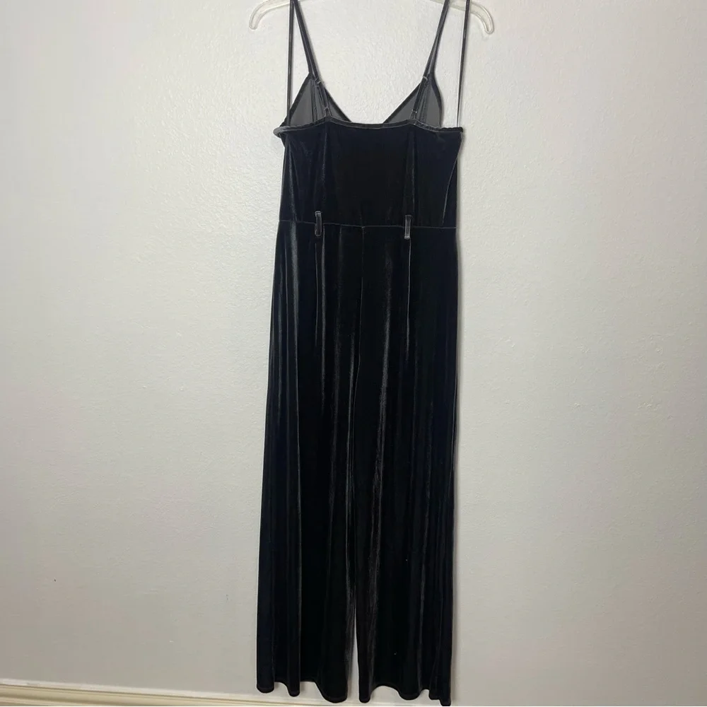Forever 21 Dark Grey Silver Velvet Wide Leg Jumpsuit - Picture 10 of 10